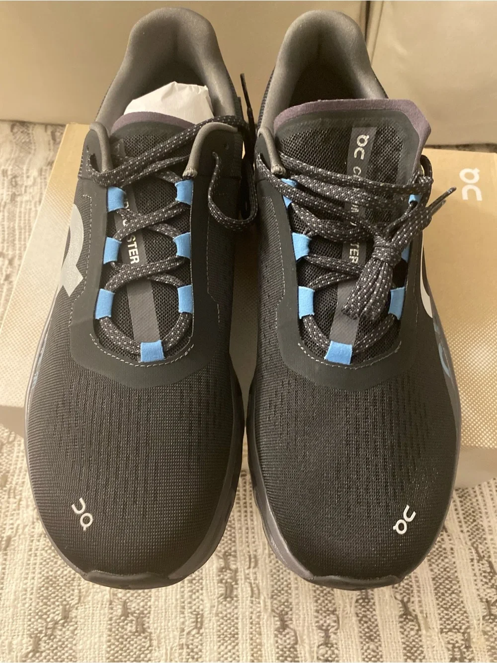 New Men's ON Cloudmonster Shoes Black Niagara Size 12 NIB Running - Picture 3 of 7